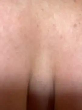 Snapshot of Sweet___Emily chatting on March 3, 5:53 am Sweet   Emily online show from March 3, 5:53 am