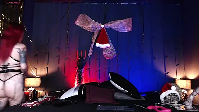 Snapshot of MorganaCrowley chatting on December 23, 7:41 pm MorganaCrowley online show from December 23, 7:41 pm