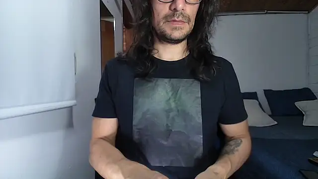 Snapshot of RustyGray chatting on December 4, 4:05 pm RustyGray online show from December 4, 4:05 pm