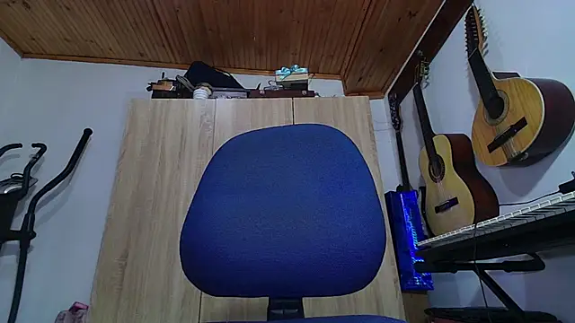 Snapshot of RustyGray chatting on February 26, 6:21 pm RustyGray online show from February 26, 6:21 pm