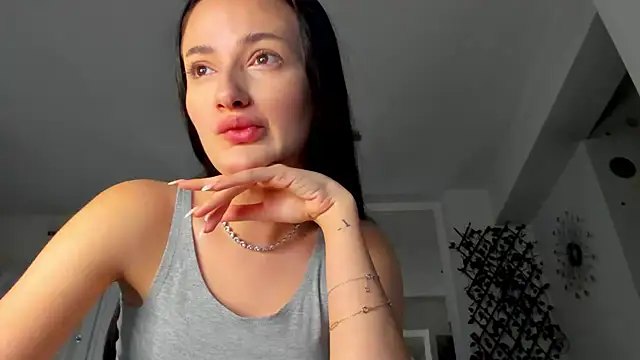 Snapshot of IreneVON chatting on January 21, 3:43 pm IreneVON online show from January 21, 3:43 pm