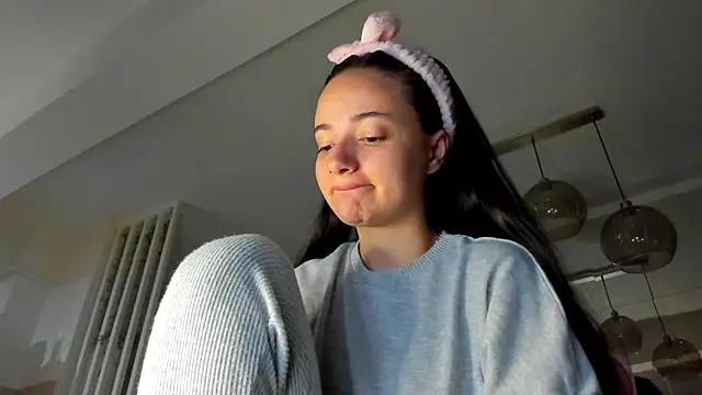 Snapshot of IreneVON chatting on October 3, 4:42 am IreneVON online show from October 3, 4:42 am