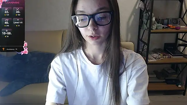 Snapshot of Amarieni chatting on December 3, 2:38 pm Amarieni online show from December 3, 2:38 pm