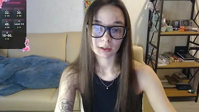 Snapshot of Amarieni chatting on December 9, 1:13 pm Amarieni online show from December 9, 1:13 pm
