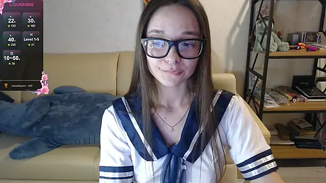 Snapshot of Amarieni chatting on December 19, 2:24 pm Amarieni online show from December 19, 2:24 pm