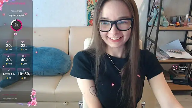 Snapshot of Amarieni chatting on December 27, 11:28 am Amarieni online show from December 27, 11:28 am