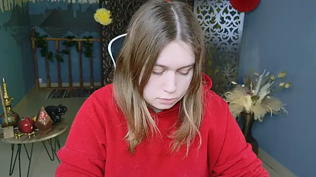 FioraMarmoris online show from March 9, 5:11 am