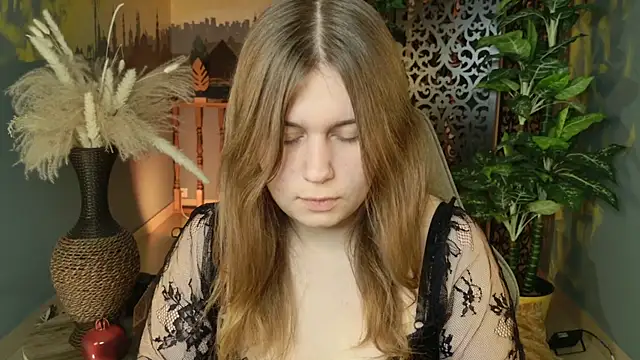 FioraMarmoris online show from November 21, 6:12 am