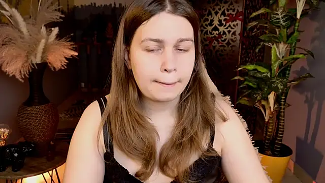 FioraMarmoris online show from February 19, 1:18 pm