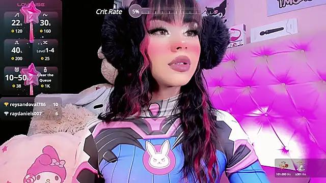 Cute Roxxy online show from December 15, 12:49 pm