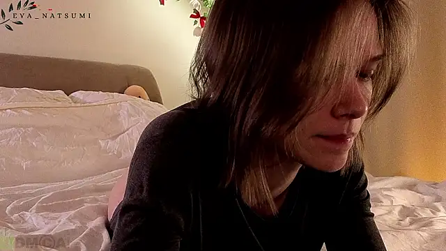 Eva Natsumi online show from March 4, 6:47 pm