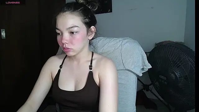 venelope1 online show from February 14, 3:43 am