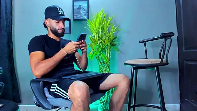 Damian 022 online show from February 6, 2:31 pm