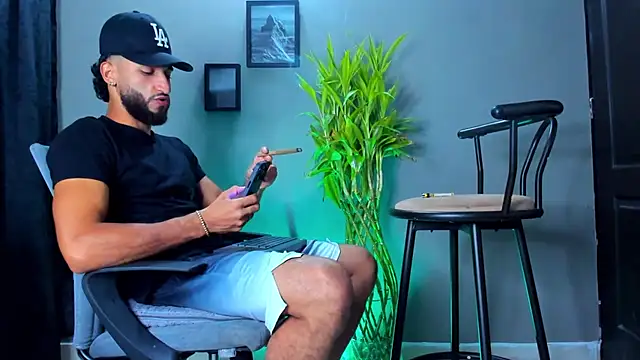 Damian 022 online show from February 24, 4:32 am