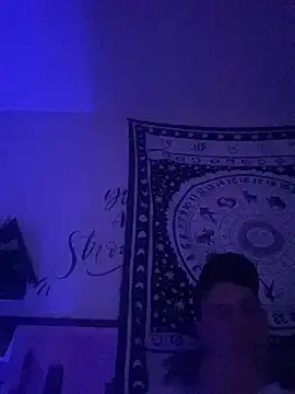 Snapshot of thatdude9_9_9 chatting on March 13, 7:20 am thatdude9 9 9 online show from March 13, 7:20 am