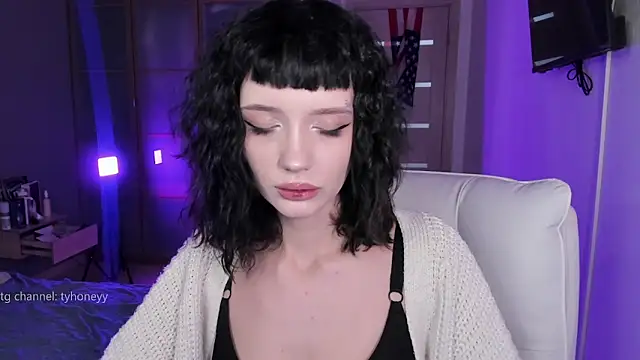 ElizabethBritanny online show from February 14, 8:49 pm