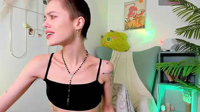 PamelaYong online show from February 2, 1:41 pm