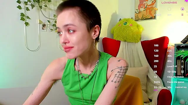 PamelaYong online show from March 19, 1:40 pm