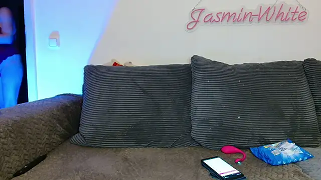 Jasmin-White online show from August 1, 8:08 pm