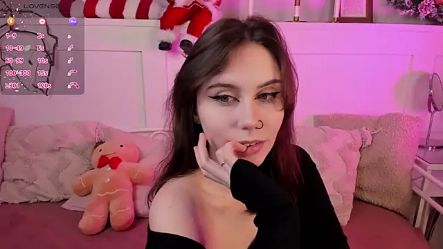 Snapshot of UnaMedison chatting on December 26, 9:11 am UnaMedison online show from December 26, 9:11 am