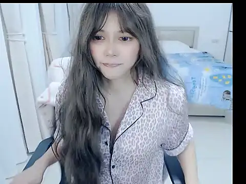 Snapshot of miyababytw chatting on March 8, 12:20 pm miyababytw online show from March 8, 12:20 pm