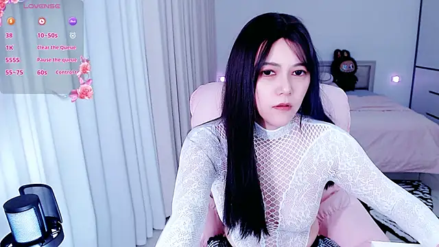 miyababytw online show from June 4, 5:30 pm