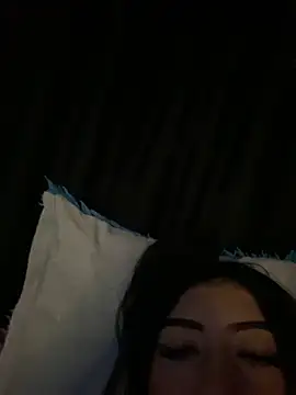 Snapshot of KittyRous chatting on February 6, 9:22 am KittyRous online show from February 6, 9:22 am