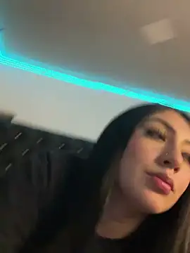 Snapshot of KittyRous chatting on March 21, 8:39 am KittyRous online show from March 21, 8:39 am