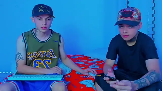 HOT boy2025 online show from December 25, 11:53 pm