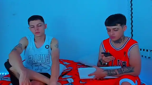 HOT boy2025 online show from January 9, 3:36 am