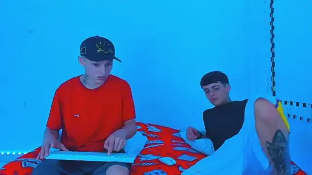 HOT boy2025 online show from January 10, 2:14 am