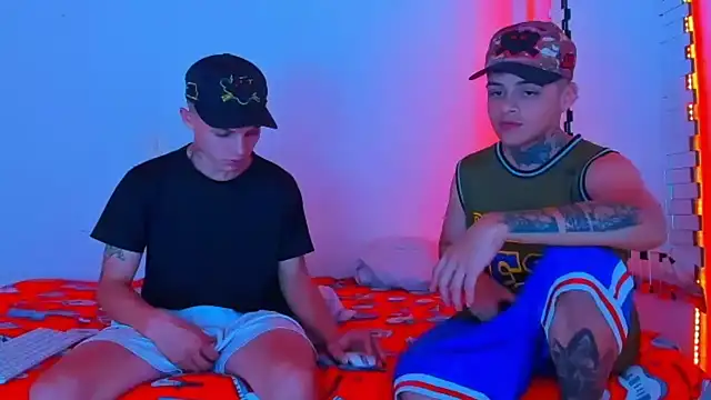 HOT boy2025 online show from February 11, 2:03 am