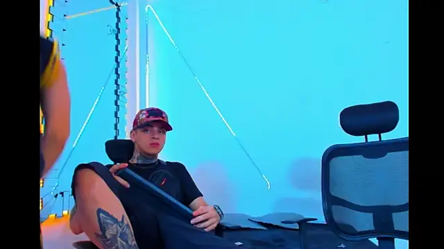 HOT boy2025 online show from September 10, 8:03 am