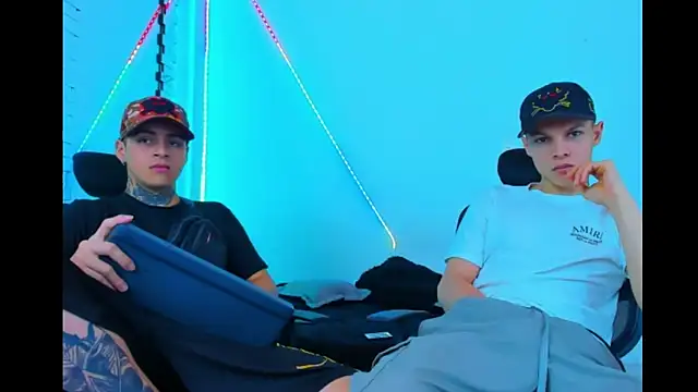 HOT boy2025 online show from September 17, 3:08 am