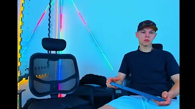 HOT boy2025 online show from September 18, 4:14 am