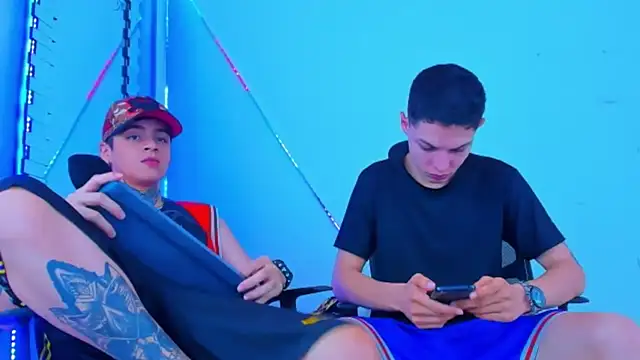 HOT boy2025 online show from October 17, 12:36 am