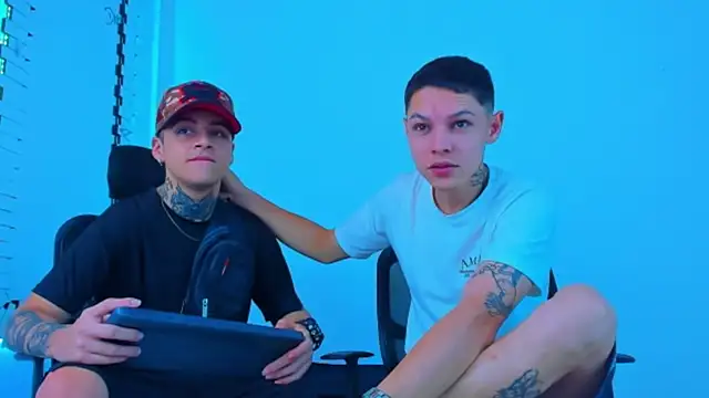 HOT boy2025 online show from November 10, 10:53 pm