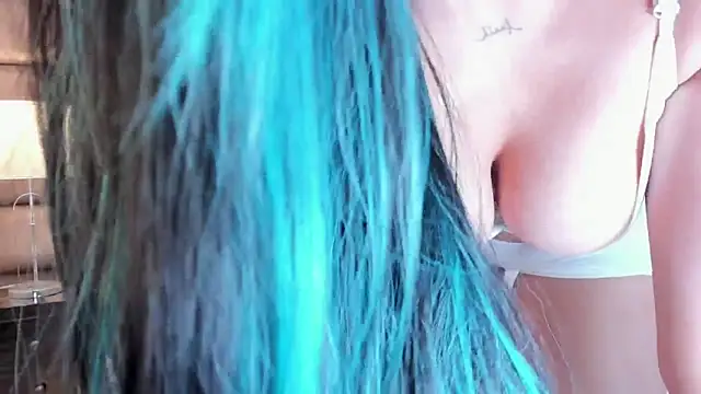 AnnyHizzle online show from February 9, 1:55 am