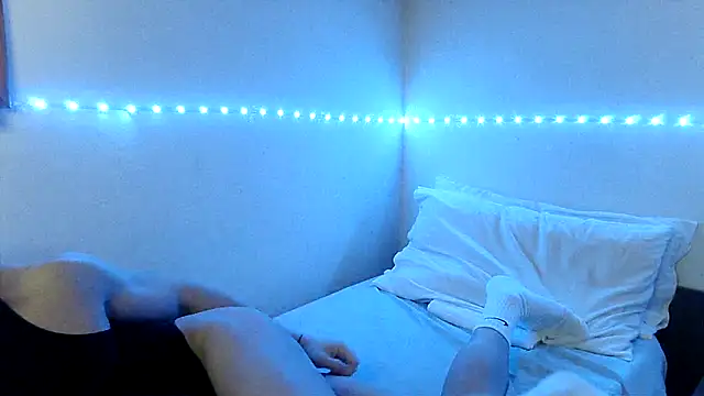 Snapshot of Alexx_Fit023 chatting on December 27, 12:50 am Alexx Fit023 online show from December 27, 12:50 am