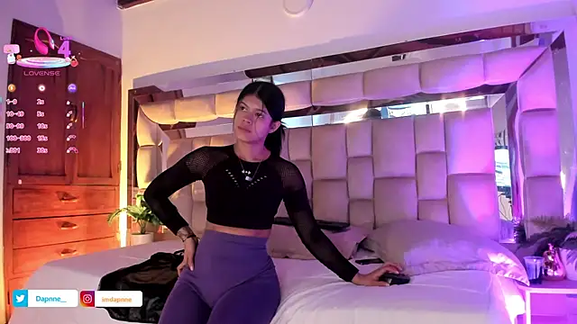 Dapnne  online show from October 2, 12:56 pm