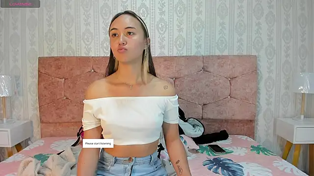 Snapshot of liaa_18 chatting on September 16, 4:02 am liaa 18 online show from September 16, 4:02 am