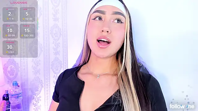 Snapshot of liaa_18 chatting on October 10, 5:06 am liaa 18 online show from October 10, 5:06 am