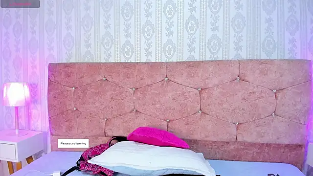 Snapshot of liaa_18 chatting on October 14, 6:36 am liaa 18 online show from October 14, 6:36 am