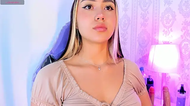 Snapshot of liaa_18 chatting on November 14, 3:49 am liaa 18 online show from November 14, 3:49 am