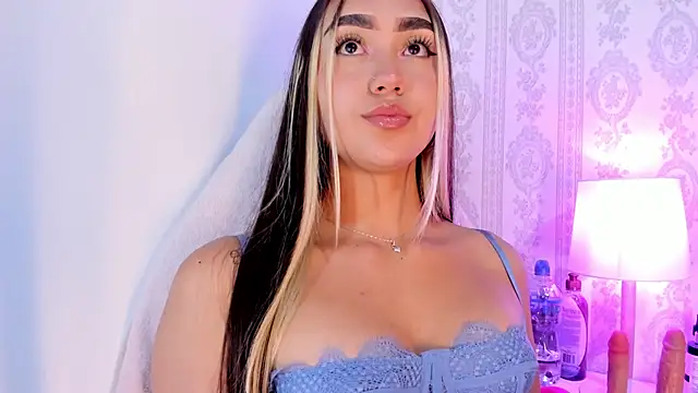 Snapshot of liaa_18 chatting on November 27, 3:08 am liaa 18 online show from November 27, 3:08 am