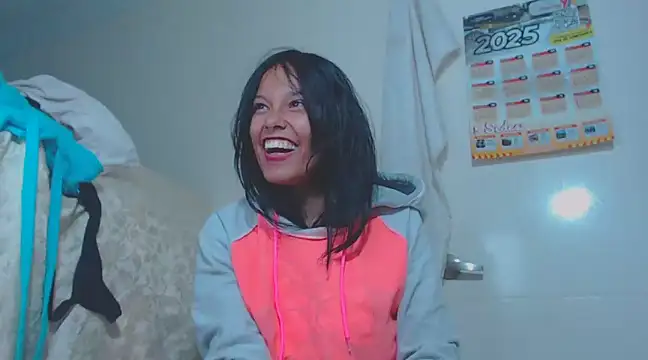 Snapshot of home_vlak chatting on March 11, 11:37 pm home vlak online show from March 11, 11:37 pm