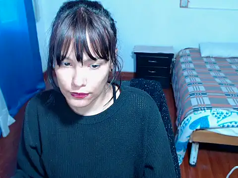 Snapshot of home_vlak chatting on December 16, 6:13 pm home vlak online show from December 16, 6:13 pm