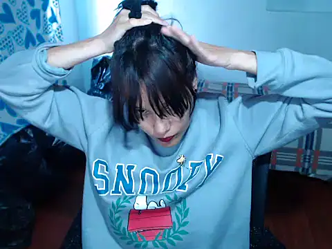 Snapshot of home_vlak chatting on February 3, 1:38 pm home vlak online show from February 3, 1:38 pm