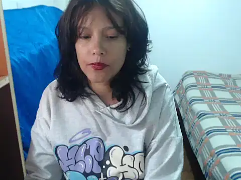 Snapshot of home_vlak chatting on March 7, 12:29 am home vlak online show from March 7, 12:29 am