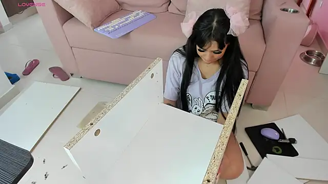 zoesullivan online show from January 7, 1:14 pm